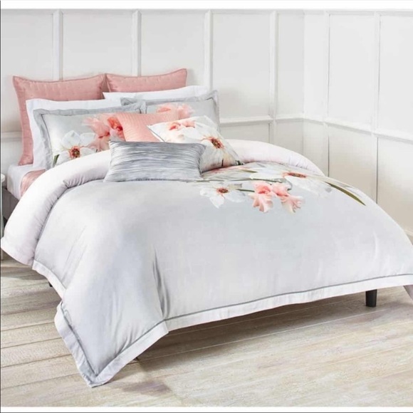 Ted Baker Chatsworth Bloom King Comforter&Sham Set - Picture 4 of 8